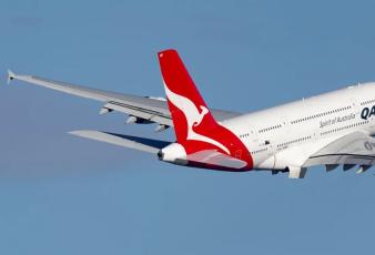 澳洲航空空客A380正在执行有史以来最长的返回澳大利亚的航班之一